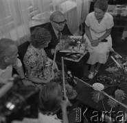 2.09.1974, Warszawa, Polska.
Julien Bryan na spotkaniu z uczestnikami oblężenia Warszawy we Wrześniu 1939.
Fot. Jarosław Tarań, zbiory Ośrodka KARTA [74-258]
 
