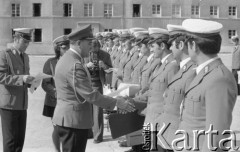 19.09.1975, Iwiczna k/Piaseczna, Polska
Oficerska Szkoła Ruchu Drogowego MO, uroczyste promocje.
Fot. Jarosław Tarań, zbiory Ośrodka KARTA [75-197]
 
