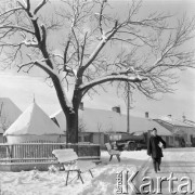 13.01.1976, Opoczno, Polska
Miasteczko w zimowej szacie.
Fot. Jarosław Tarań, zbiory Ośrodka KARTA [76-248]

