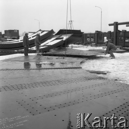 20.01.1976, Bełchatów, Polska
Kopalnia odkrywkowa, montaż koparki kroczącej 