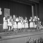 11-13.11.1976, Wrocław, Polska
Muzykujące rodziny, występy konkursowe.
Fot. Jarosław Tarań, zbiory Ośrodka KARTA [76-127]


