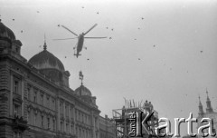 29.09.1976, Kraków, Polska
Plac Matejki, transport elementów odbudowanego pomnika Grunwaldzkiego.
Fot. Jarosław Tarań, zbiory Ośrodka KARTA [76-4]

