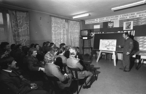 13.03.1976, Dąbrowa Górnicza, Polska.
Ochotniczy Hufiec Pracy pod patronatem 
