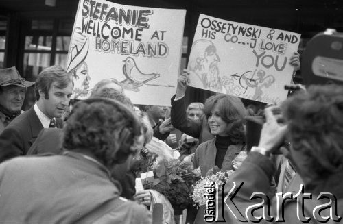 19.05.1977, Warszawa, Polska.
Aktorka polskiego pochodzenia Stefania Powers z wizytą w Polsce.
Fot. Jarosław Tarań, zbiory Ośrodka KARTA [77-78]