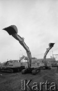 23.11.1977, Warszawa, Polska.
Zakłady Maszyn Budowlanych im. Ludwika Waryńskiego, koparki.
Fot. Jarosław Tarań, zbiory Ośrodka KARTA [77-156]
