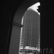 10.11.1977, Warszawa, Polska.
Plac Dzierżyńskiego, widok budowanego 