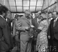 29.08.1977, Baniocha k/Góry Kalwarii, Polska
Edward Gierek z wizytą w Rolniczej Spółdzielni Produkcyjnej.
Fot. Jarosław Tarań, zbiory Ośrodka KARTA [77-63]