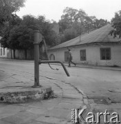 Wrzesień 1978, Szydłowiec, woj. radomskie, Polska
Fragment miasta, studnia.
Fot. Jarosław Tarań, zbiory Ośrodka KARTA [78-9]