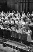 Wrzesień 1978, Warszawa, Polska.
Filharmonia Narodowa, chór podczas próby koncertu, w tle organy.
Fot. Jarosław Tarań, zbiory Ośrodka KARTA [78-17]