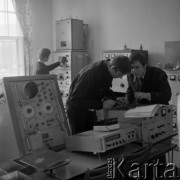 5.05.1978, Gdynia, Polska
Słuchacze Wyższej Szkoły Morskiej podczas zajęć.
Fot. Jarosław Tarań, zbiory Ośrodka KARTA [78-88]