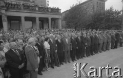 31.08.1979, Warszawa, Polska.
Plac Powstańców Warszawy - kombatanci przybyli na uroczystość odsłonięcia płyty pamiątkowej poświęconej żołnierzom Armii Krajowej z Batalionu 