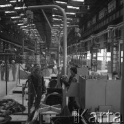 Lipiec 1980, Warszawa, Polska.
Huta Warszawa, walcownia metali kolorowych.
Fot. Jarosław Tarań, zbiory Ośrodka KARTA [80-23]
