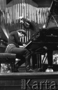2-19.10.1980, Warszawa, Polska.
X Międzynarodowy Konkurs Pianistyczny im. Fryderyka Chopina, laureat III nagrody Arutyun Papazyan.
Fot. Jarosław Tarań, zbiory Ośrodka KARTA [80-14] 
