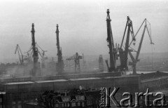 7-8.02.1981, Gdańsk, Polska
Dźwigi Stoczni Gdańskiej im. Lenina.
Fot. Jarosław Tarań, zbiory Ośrodka KARTA [81-19]