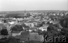 22.07.1981, Golub-Dobrzyń, woj. Toruń, Polska
Widok miasteczka, a lewej wieża gotyckiego kościoła św. Katarzyny.
Fot. Jarosław Tarań, zbiory Ośrodka KARTA [81-43] 

