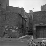 16.02.1981, Warszawa, Polska.
Ulica Żelazna, posesje nr 66 i 67.
Fot. Jarosław Tarań, zbiory Ośrodka KARTA [81-54]