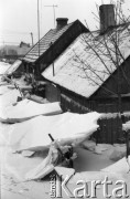 Styczeń-luty 1982, Płock Radziwie, Polska
Domy zniszczone przez powódź.
Fot. Jarosław Tarań, zbiory Ośrodka KARTA [82-15]