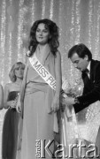 7.05.1985, Warszawa, Polska.
Sala Kongresowa w Pałacu Kultury i Nauki, wybory Miss Polonia, Miss Publiczności - Danuta Wojciechowska.
Fot. Jarosław Tarań, zbiory Ośrodka KARTA [85-3] 
