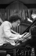 18-19.10.1985, Warszawa, Polska.
XI Międzynarodowy Konkurs Pianistyczny im. Fryderyka Chopina, przy fortepianie Jean-Marc Luisada, laureat V nagrody.
Fot. Jarosław Tarań, zbiory Ośrodka KARTA [85-53] 
