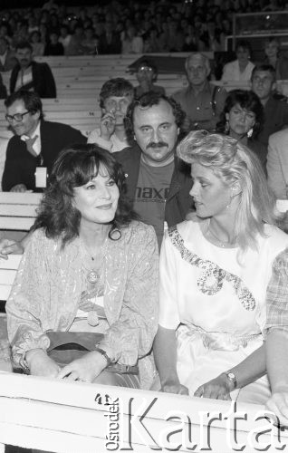 2.08.1986, Sopot, Polska.
Opera Leśna, finał wyborów Miss Polonia, na widowni Julia Morley, organizatorka konkursów Miss Świata i Miss Świata 1985 - Holmfridur 