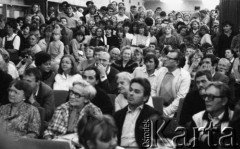1986, Warszawa, Polska.
Klub Międzynarodowej Książki i Prasy, spotkanie z Miss Polonia Renatą Fatlą i dwiema Vice Miss: Urszulą Cywińską i Marią Wadecką.
Fot. Jarosław Tarań, zbiory Ośrodka KARTA, [86-19] 
