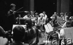 1.03.1987, Warszawa, Polska.
Orkiestra Teatru 