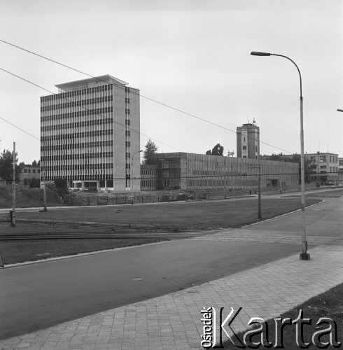 11.08.1968, Warszawa, Polska.
Zakłady im. gen. Karola Świerczewskiego - widok na budynki.
Fot. Jarosław Tarań, zbiory Ośrodka KARTA