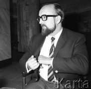 23.12.1968, Polska.
Portret kompozytora i dyrygenta Krzysztofa Pendereckiego. 
Fot. Jarosław Tarań, zbiory Ośrodka KARTA
