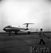 06.11.1968, Warszawa, Polska.
Port lotniczy Warszawa-Okęcie. Zakup radzieckiego samolotu pasażerskiego Tu-134 przez Polskie Linie Lotnicze 
