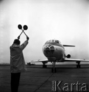 06.11.1968, Warszawa, Polska.
Port lotniczy Warszawa-Okęcie. Zakup radzieckiego samolotu pasażerskiego Tu-134 przez Polskie Linie Lotnicze 