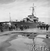 19.08.1968, Gdynia, woj. Gdańsk, Polska.
Widok na polski okręt wojenny ORP 