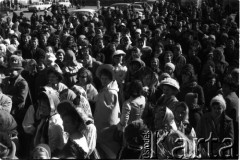 24.03.1963, Warszawa, Polska.
Powitanie wiosny przez uczniów Liceum Medycznego Nr 1 na Starym Mieście.
Fot. Jarosław Tarań, zbiory Ośrodka KARTA [63-02]

