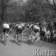 05.05.1963, Warszawa, Polska.
Międzynarodowe zawody kolarskie o Puchar MON.
Fot. Jarosław Tarań, zbiory Ośrodka KARTA [63-77]

