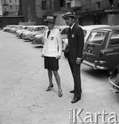 03.07.1968, Warszawa, Polska.
Moda olimpijska. Modelka i model prezentują ubrania członków polskiej ekipy na Letnie Igrzyska Olimpijskie w Meksyku.
Fot. Jarosław Tarań, zbiory Ośrodka KARTA