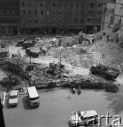06.06.1968, Warszawa, Polska.
Rozbiórka kamienicy przy ulicy Hibnera. 
Fot. Jarosław Tarań, zbiory Ośrodka KARTA