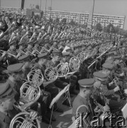 22.09.1963, Warszawa, Polska.
Koncert wojskowej orkiestry dętej na Placu Defilad.
Fot. Jarosław Tarań, zbiory Ośrodka KARTA [63-102]

