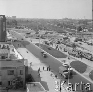 02.09.1963, Warszawa, Polska.
Widok ogólny Placu Zawiszy. W tle widoczne magazyny przy ul. Kolejowej oraz gazownia na Woli.
Fot. Jarosław Tarań, zbiory Ośrodka KARTA [63-179]

