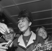 06.10.1964, Warszawa, Polska.
Helen Szapiro w czasie wizyty w Warszawie.
Fot. Jarosław Tarań, zbiory Ośrodka KARTA [64-66]

