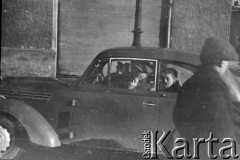 1940, Lwów, Ukraina, ZSRR.
Rodzina Pełczyńskich w samochodzie.
Fot. Bolesław Pełczyński, zbiory Ośrodka KARTA, album rodzinny udostępnił Włodzimierz Pełczyński.

