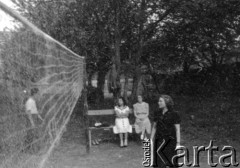 1940, Lwów, Ukraina, ZSRR.
Mecz siatkówki.
Fot. Bolesław Pełczyński, zbiory Ośrodka KARTA, album rodzinny udostępnił Włodzimierz Pełczyński.

