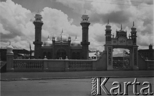 1942, Teheran, Iran
Meczet.
Fot. NN, zbiory Ośrodka KARTA, album rodzinny udostępnił Włodzimierz Pełczyński.

