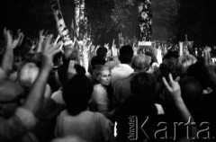 1.08.1983, Warszawa, Polska.
39 rocznica Powstania Warszawskiego - manifestacja patriotyczna przy kwaterach powstańczych na Cmentarzu Powązkowskim.
Fot. Jolanta Wilkońska, zbiory Ośrodka KARTA
 
