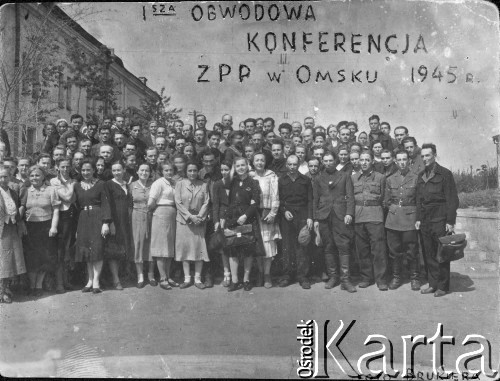 1945, Omsk, Omski obwód, ZSRR.
Pierwsza obwodowa konferencja Związku Patriotów Polskich.
Fot. Brukiera, zbiory Ośrodka KARTA, udostępniła Kazimiera Wielgomas.

