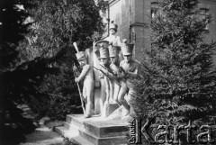 1939, Polska.
Pomnik bohaterów Powstania Listopadowego.
Fot. NN, zbiory Ośrodka KARTA, zdjęcia z kolekcji Herberta Joosta udostepnił Krzysztof Kuczyński.

