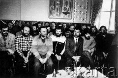 1982, Białołęka k. Warszawy, Polska.
Msza święta w obozie dla internowanych działaczy NSZZ 