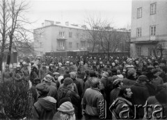 2.12.1981, Warszawa, Polska.
Pacyfikacja Wyższej Oficerskiej Szkoły Pożarniczej.
Fot. NN, kolekcja NZS SGGW, zbiory Ośrodka KARTA, udostępnili Ryszard Marszałek i Jerzy Boruc
