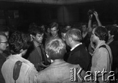 25.05.1981, Warszawa, Polska.
Spotkanie w sejmie po marszu protestacyjnym zorganizowanym przez NZS w obronie więźniów politycznych, n/z w środku Jerzy Boruc.
Fot. NN, kolekcja NZS SGGW, zbiory Fundacji Ośrodka KARTA, udostępnili Ryszard Marszałek i Jerzy Boruc