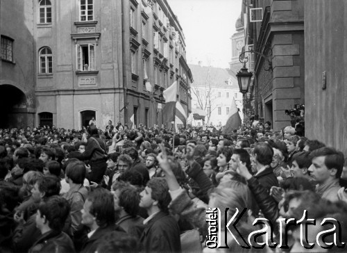 1.05.1982, Warszawa, Polska.
Niezależna manifestacja pierwszomajowa.
Fot. NN, kolekcja NZS SGGW, zbiory Fundacji Ośrodka KARTA, udostępnili Ryszard Marszałek i Jerzy Boruc