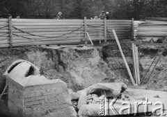 Czerwiec 1981, Poznań, Polska.
Budowa pomnika Ofiar Czerwca 1956, fundamenty.
Fot. NN, zbiory Ośrodka KARTA

