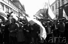 1.05.1982, Warszawa, Polska.
Stan wojenny - manifestacja niezależna na Placu Zamkowym na Starym Mieście, zorganizowana przez podziemne struktury 